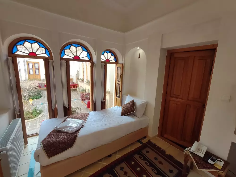 Alibaba https://cdn.alibaba.ir/ostorage/hotel-accommodation-images/68fe080b42794e78685ebeaa_ایراندخت سینگل (1).webp